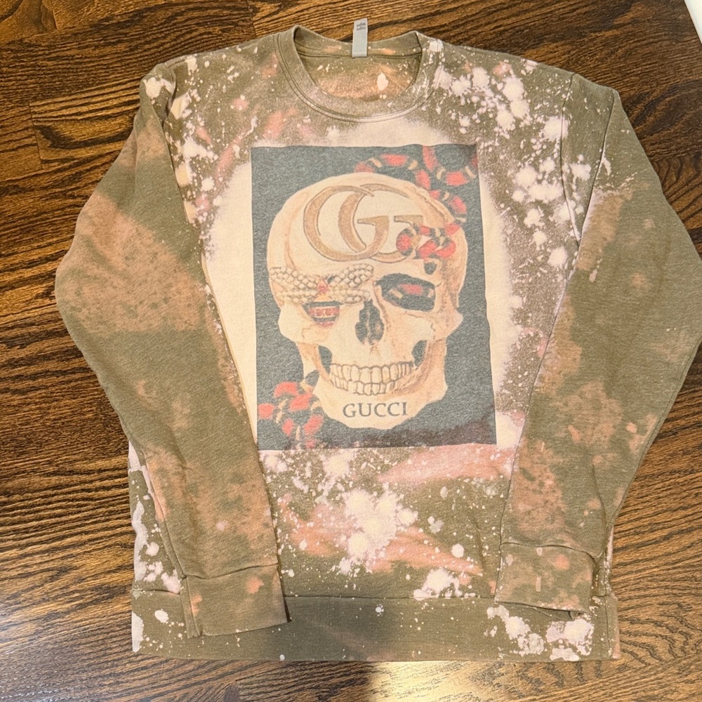 Skull crewmen’s sweatshirt medium